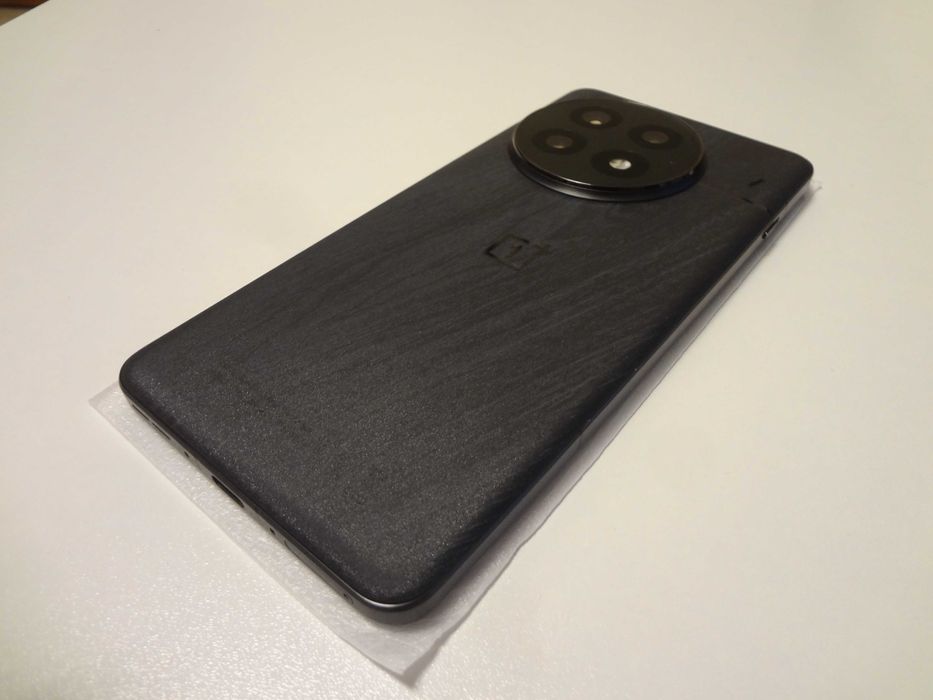 OnePlus 13 , Snapdragon 8 Elite , Baterie 100%