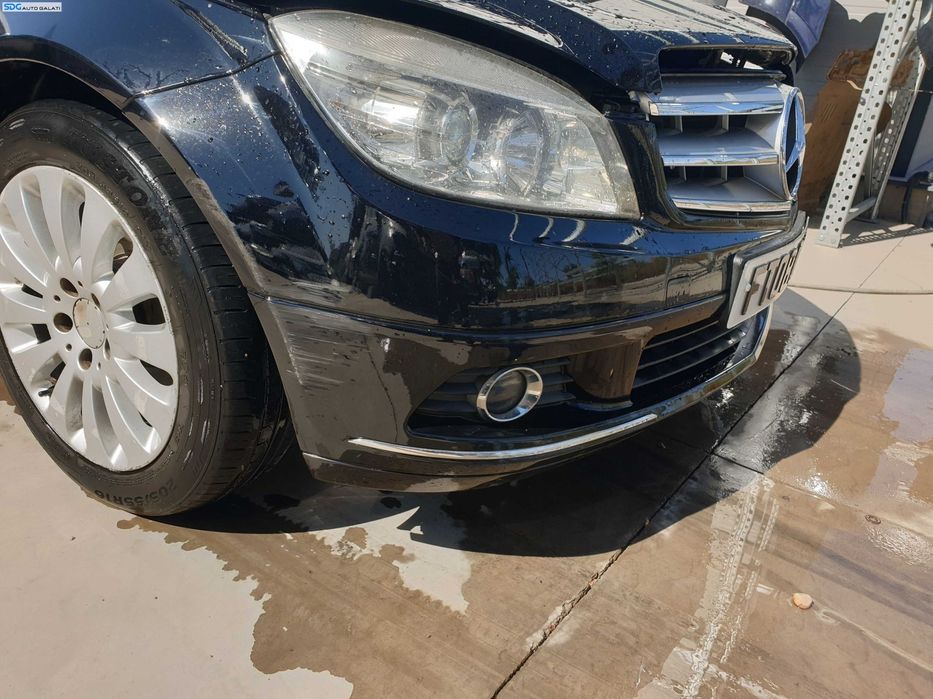 Bara Spoiler Fata cu Grile si Proiectoare FARA Grila cu Emblema Mercedes Clasa C Class W204 NFL Non Facelift 2007 - 2011 Culoare C040 040 [K6772]