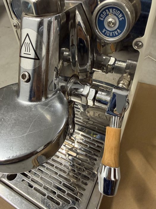 Ecm Puristika Cream Espresso Machine еспресо машина за кафе на зърна