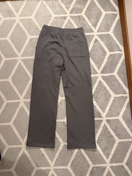 Snipes. sweatpant straight leg