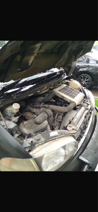 продаю  машину