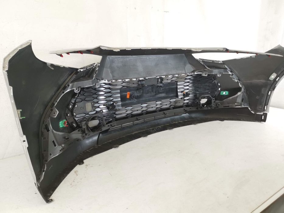 Предна броня Тойота С-ХР / Toyota C-HR 2 Оригинална, в добро състояние