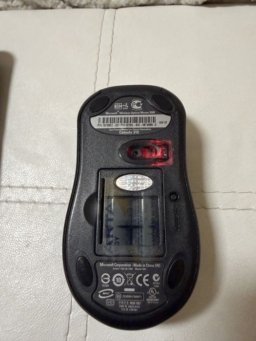 Microsoft Wireless Mesia Desktop 1000