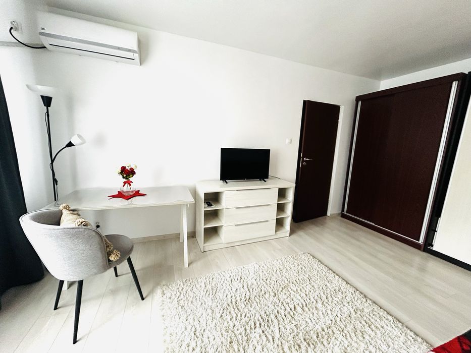 Garsoniera proprietar Piata Delfinului