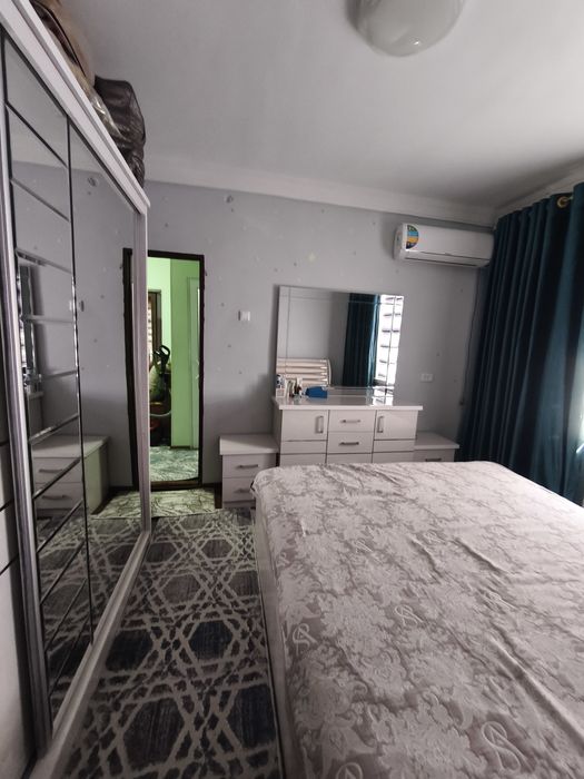 1-qavatdan 3xonali uy narsalari bilan sotiladi, maklersiz!