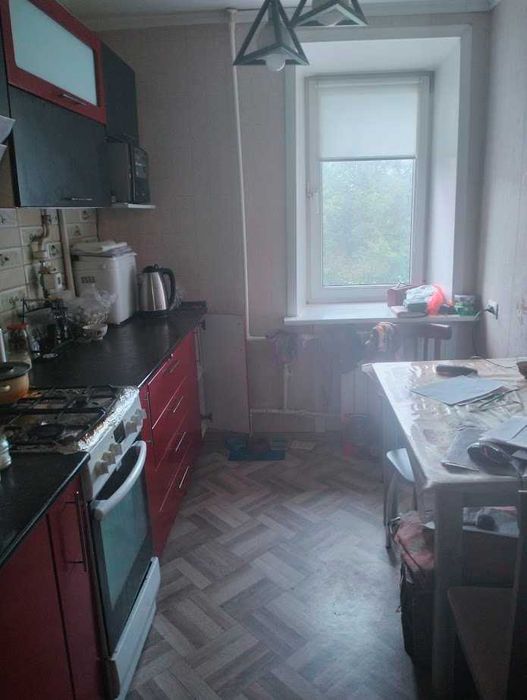 Продается трехкомнатная квартира в Сортировке