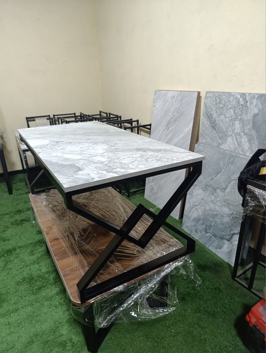 Журналний стол в стиле лофт