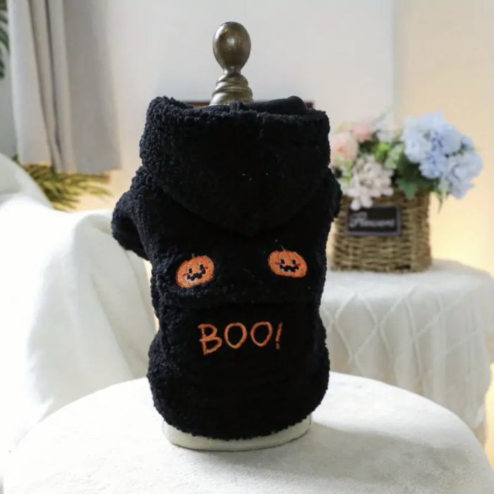 Дрехи, аксесоари и играчки за кучета