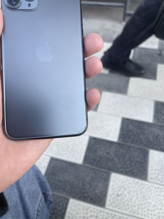 iPhone 11 Pro 256Gb sotiladi