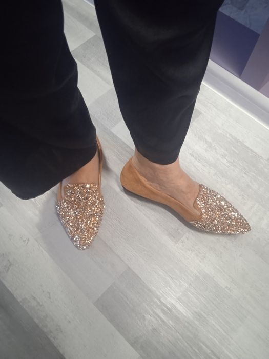 Вечерние туфли на плоской подошве 40 размер