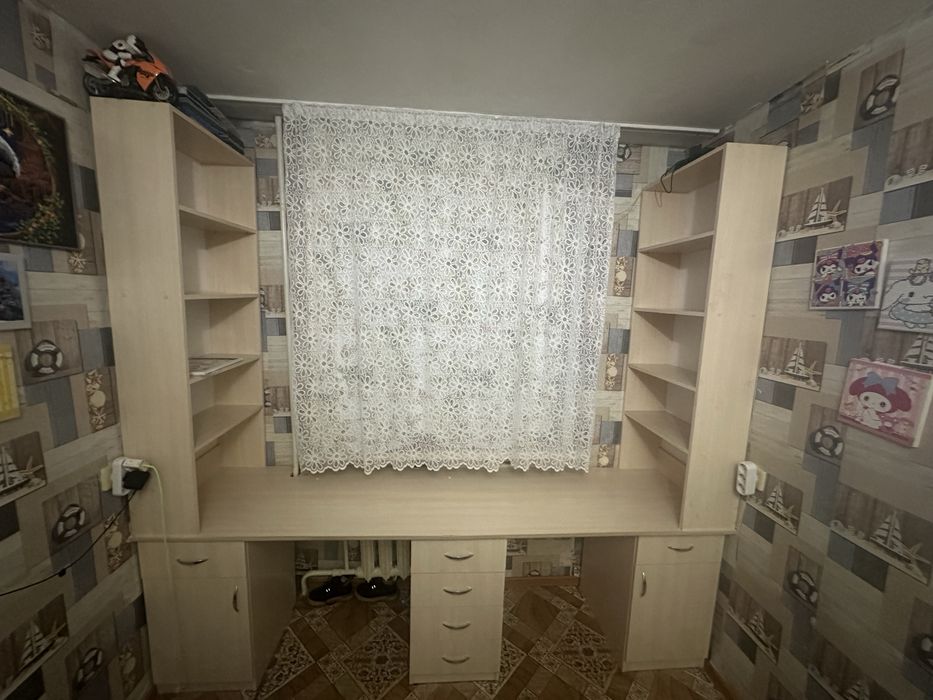 Продам стол торг