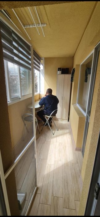 Продавам двустаен апартамент