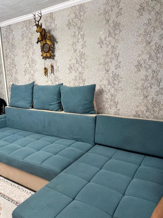 Продаю угловой диван