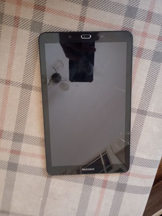 Планшет на запчасти