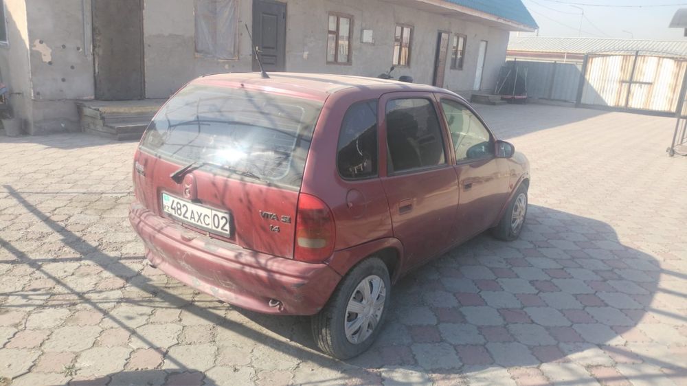 Продам машину срочно.