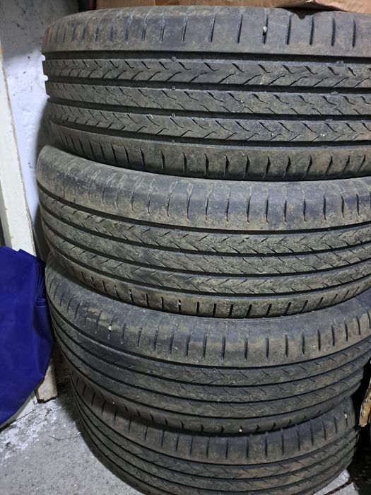 Anvelope vara 215/60 r18