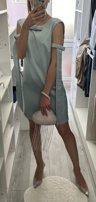 Официална рокля