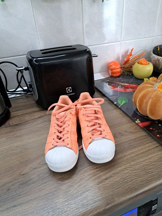 Adidasi superstar din piele mas 35,5