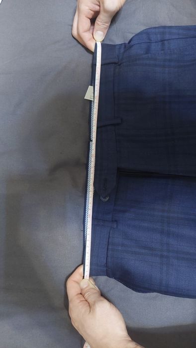 Продам костюм Massimo Dutti