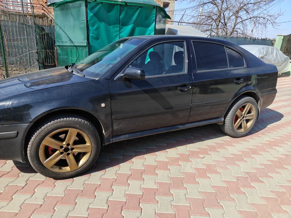 Vând jante R17 prindere 5×100 cu cauciucuri