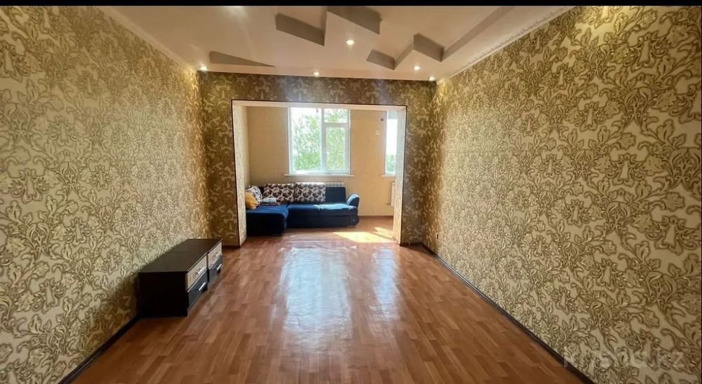 Продам 2 ком квартира ул Диваева Водаканал