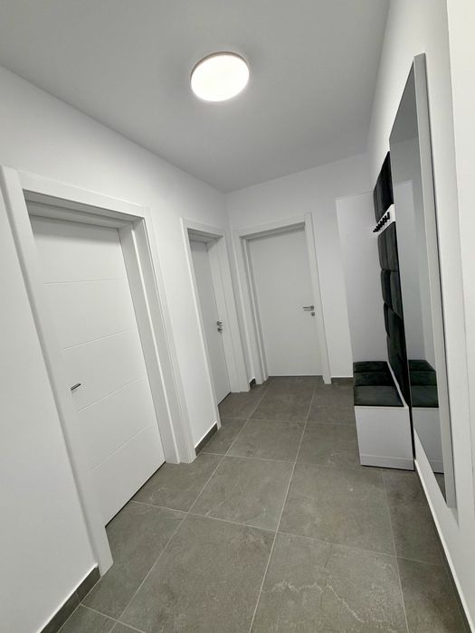 Apartament 2 camere + gradina + parcare