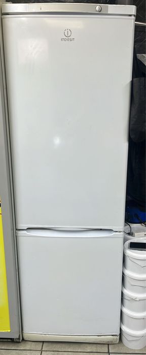 Продается холодильник на запчасти