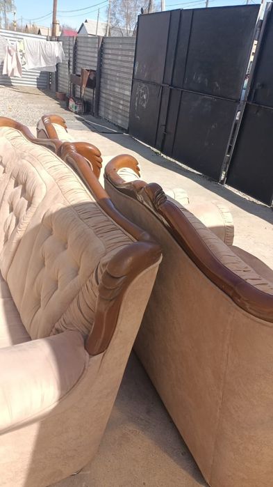 Диван. Мягкая мебель