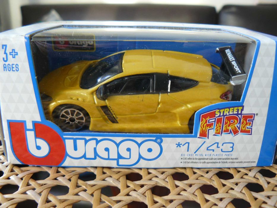 Macheta Auto RENAULT MEGANE RS 2010, Noua, Scara1:43, Produs Bburago