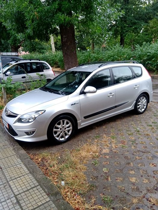 Лек автомобил Хюндай i30 бензин.