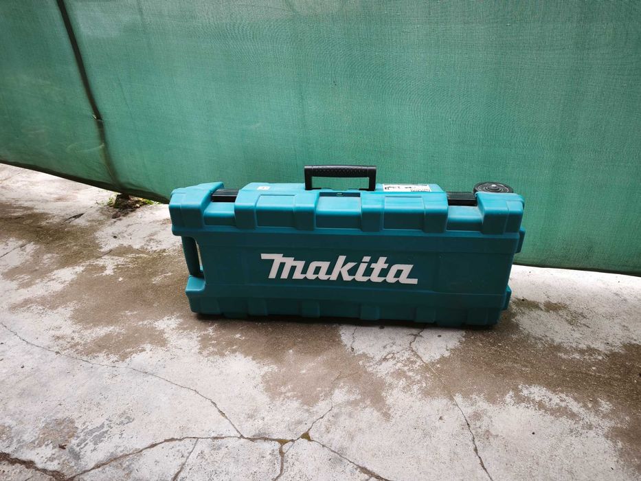 Къртач Makita HM1307CB почти нов