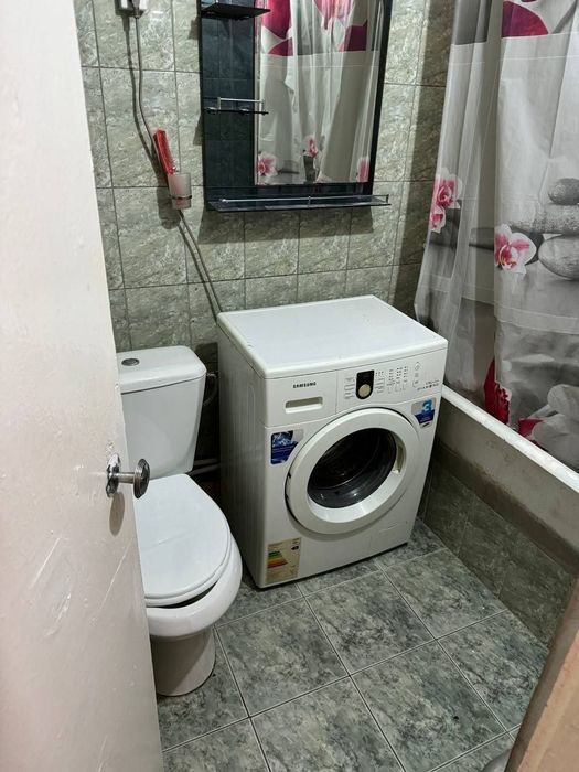Срочно 2 хонали квартира сотилади!!!
