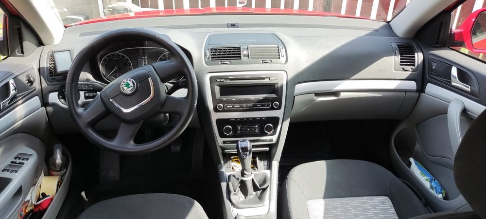 Vând Skoda Octavia