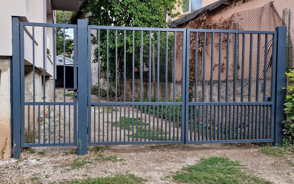 Изработка на метални порти и врати