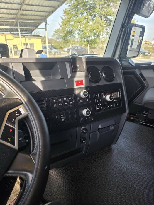 Renault T 480 Euro 6 – Отлично състояние!