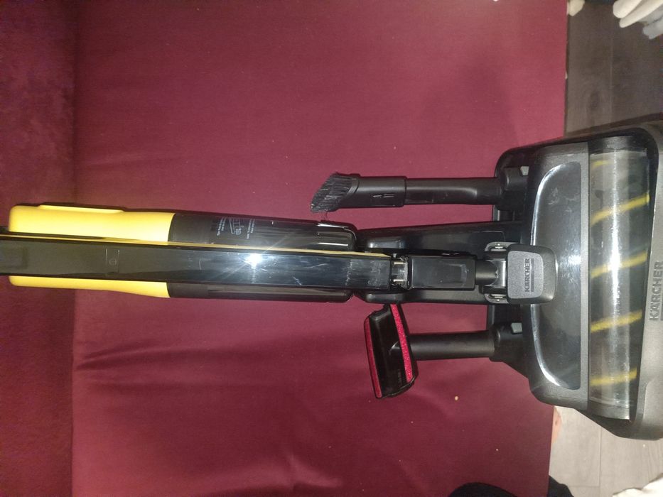 Безжична прахосмукачка Керхер 18v