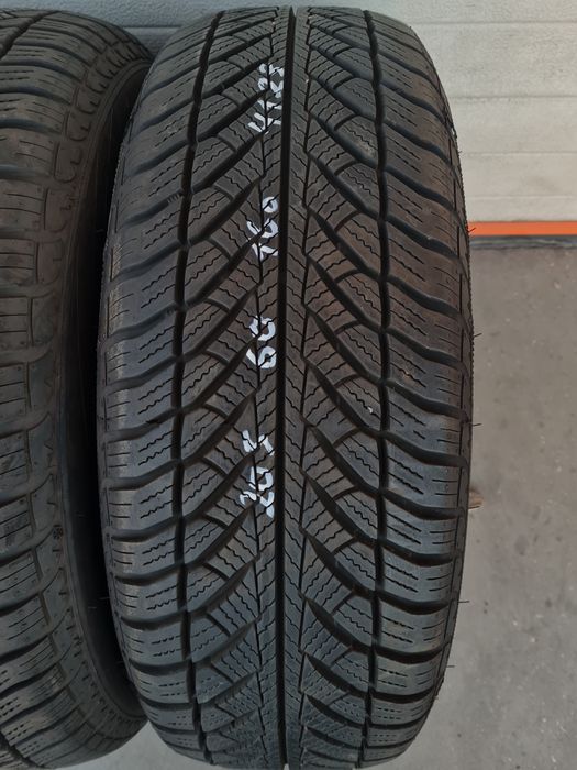Зимни гуми 4 броя. GOODYEAR UltraGrip8 205 65 R16 дот 4123
