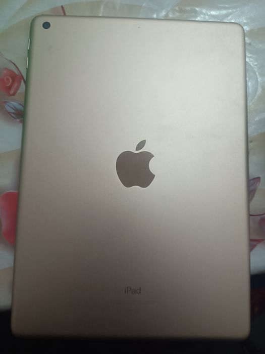 Ipad 5 sotiladi narxi kelishiladi