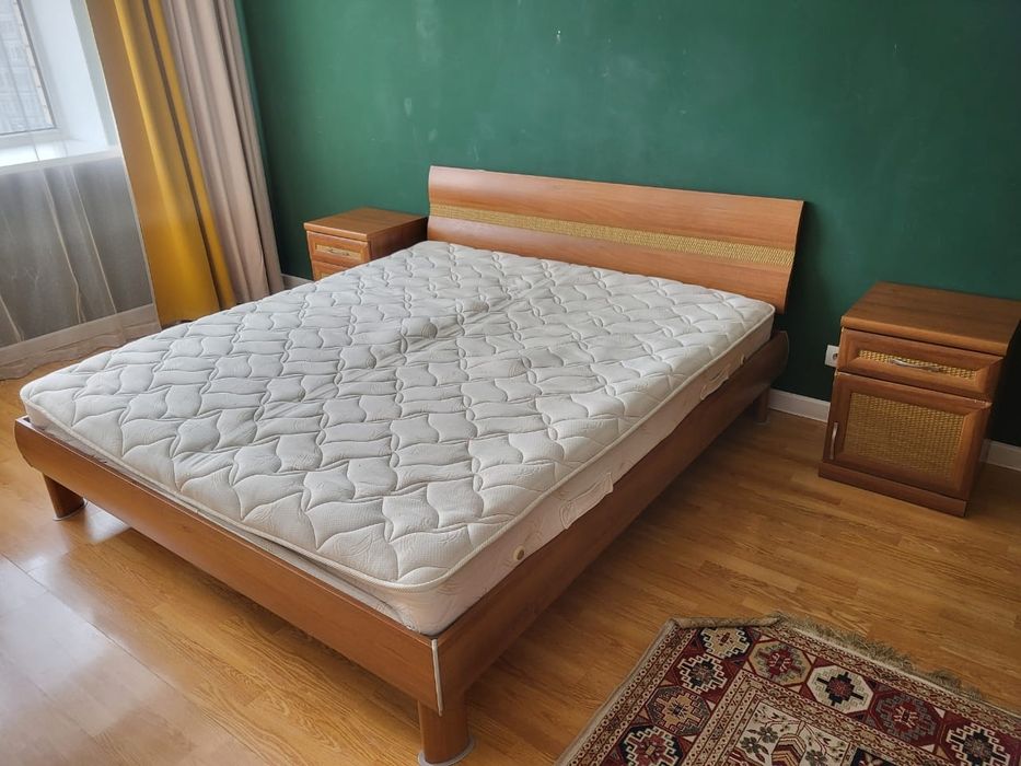 Спальный гарнитур