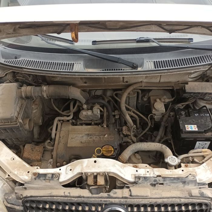 Dezmembrari  Opel AGILA (A) (H00)  2000  > 2007 1.0 12V Benzina