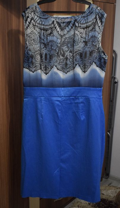 Rochie albastra simplă