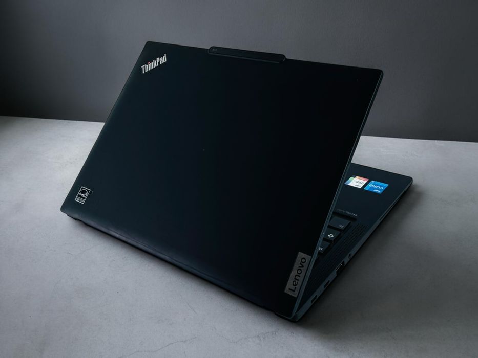 Лаптоп LENOVO ThinkPad X13 Gen 4 13.3" Touch i5-1335U 16RAM 256GB Гаранция!