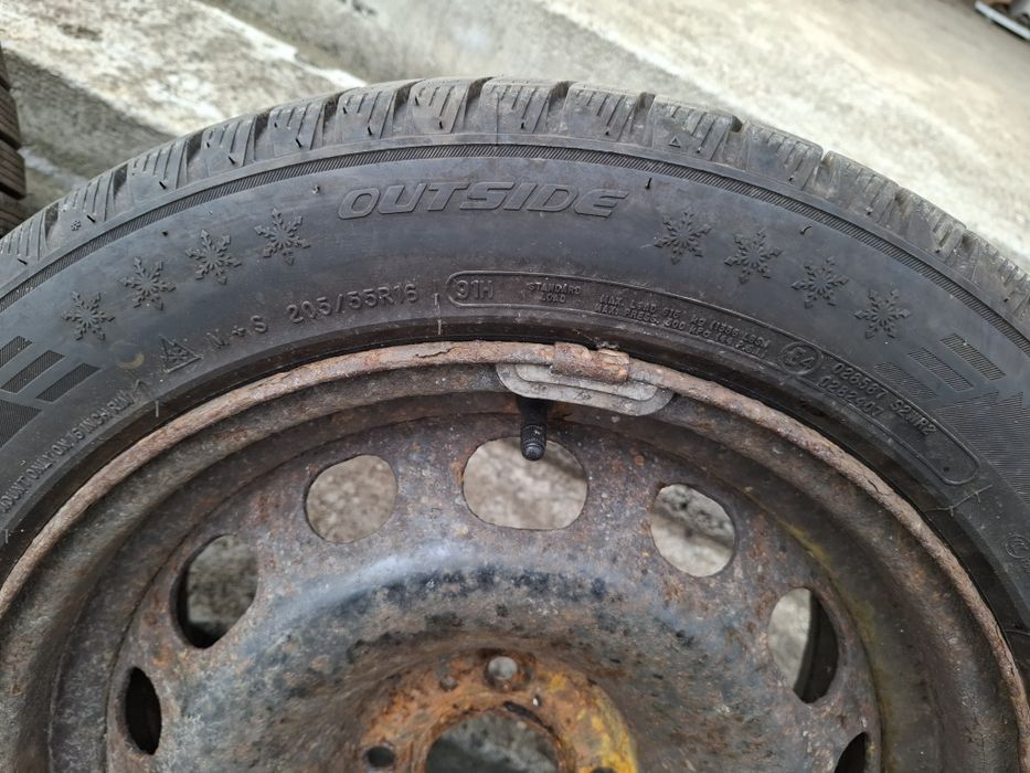 Jenți tabla cu anvelope iarna marca "Fortune" M+ S 205/55/16