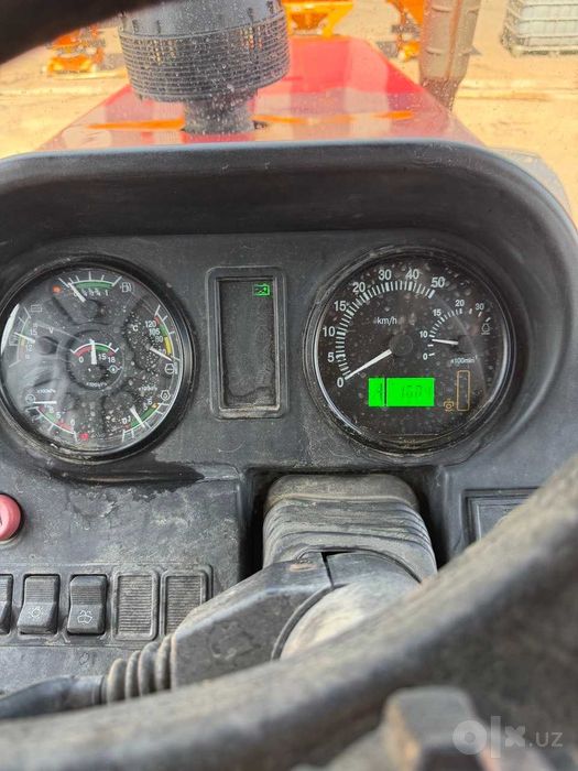 Traktor Belarus 1221.3