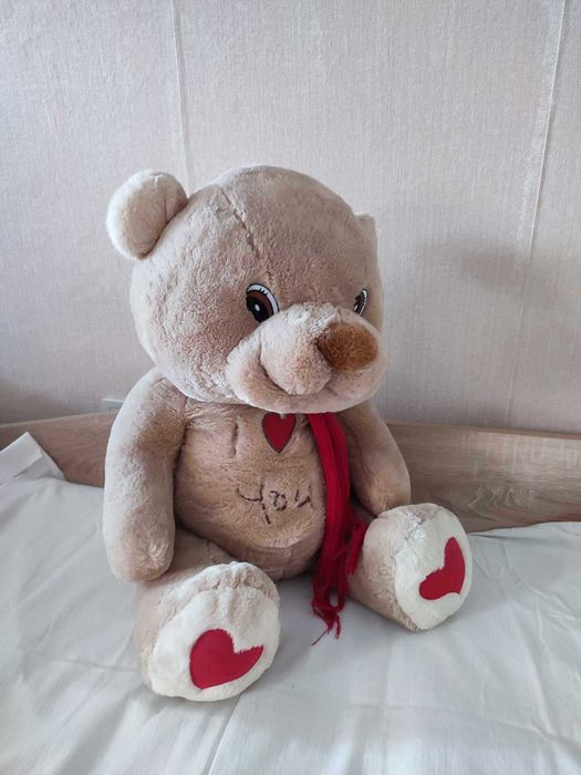 Голям плюшен мечок с надпис ''Обичам те'' - 55см