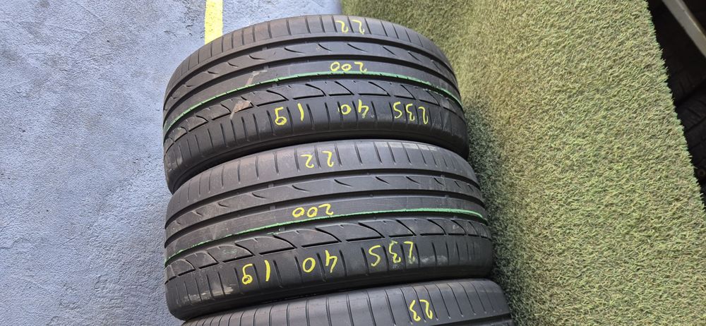 235 40 19 Bridgestone