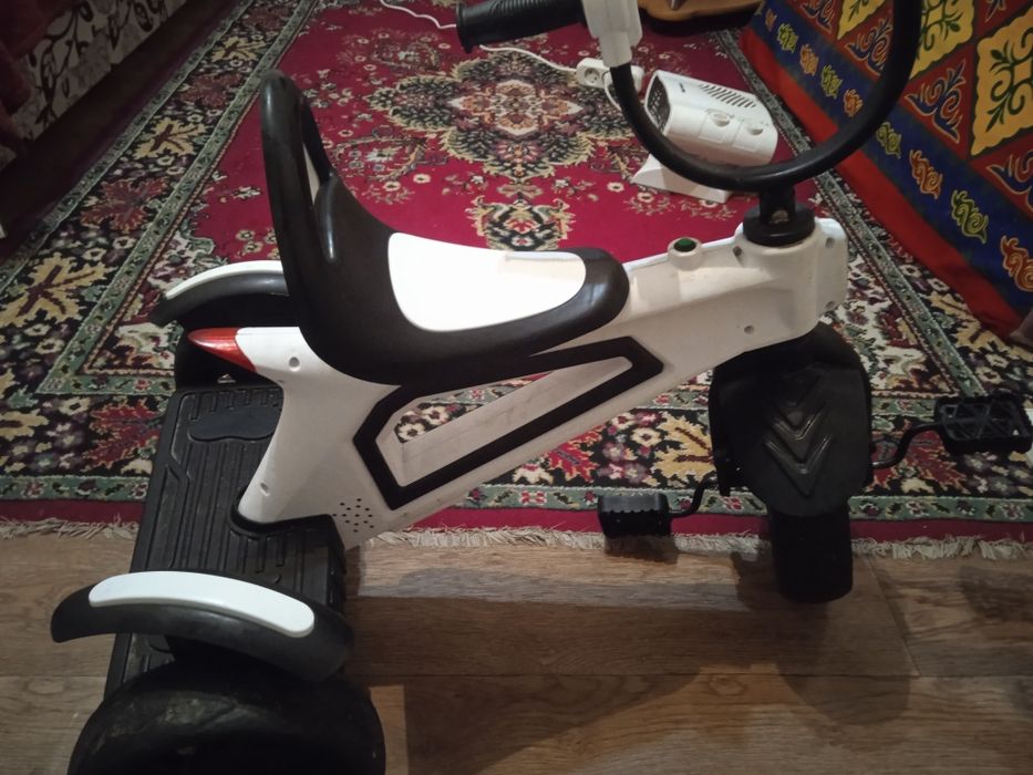 Продам велосипед трёхколёсный