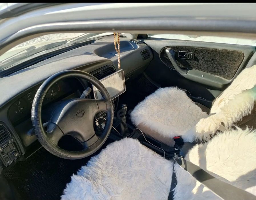 Продам Nissan p10