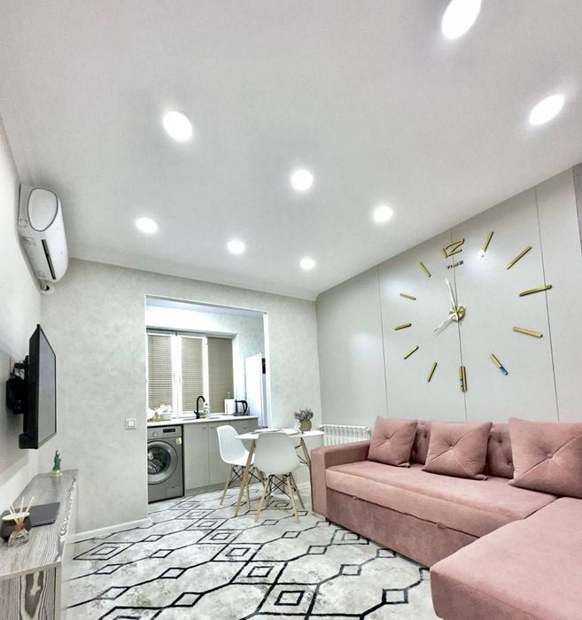 Сдам 2х комнатную Евроквартиру Метро Новза!!!