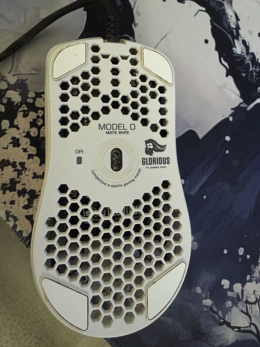 Glorius Model O геймърска мишка